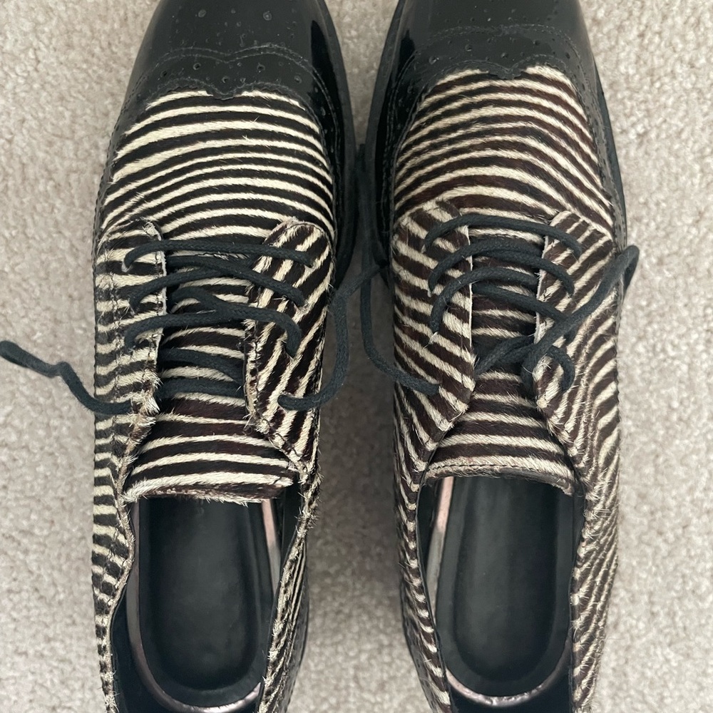 Trendy Zebra Print Shoes, Rubber Sole, Patent Toe, Barely Worn. Size: USA 8